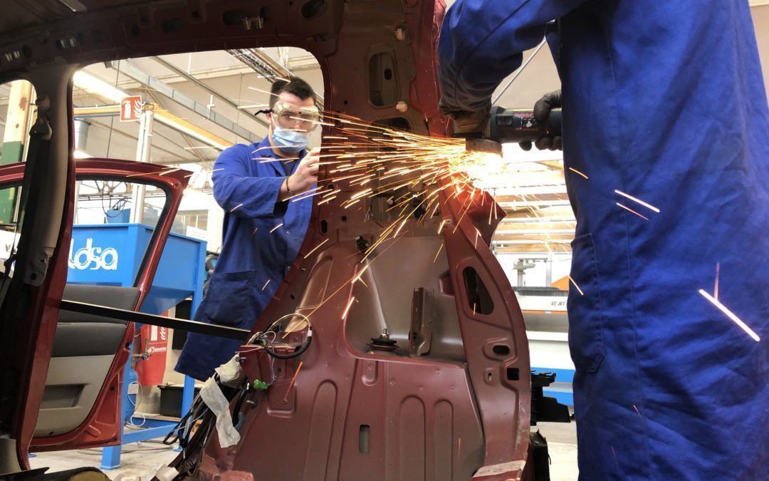 BTS CRC : opération découpage pour transformer une modus en pick-up.