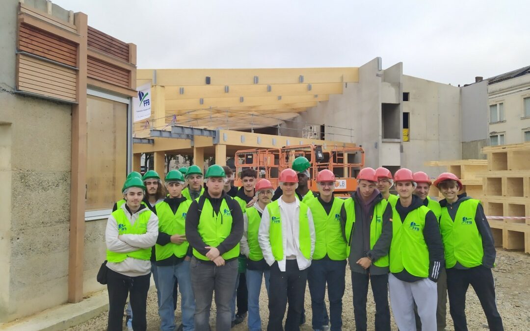 Les élèves de TSTI2D3 en visite sur le chantier des Halles gourmandes à LAVAL